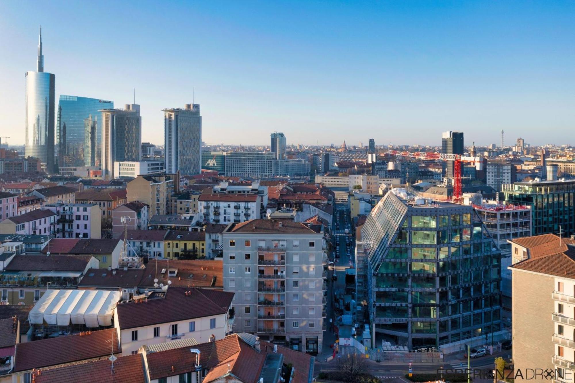 Isola - Bright 2-room With Balcony Appartamento Milano